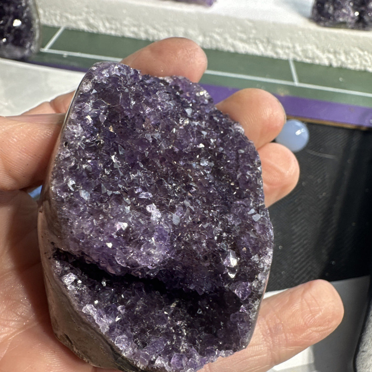 194 gram Natural Amethyst Geode Cluster Quartz Crystal Cave Mineral Specimen