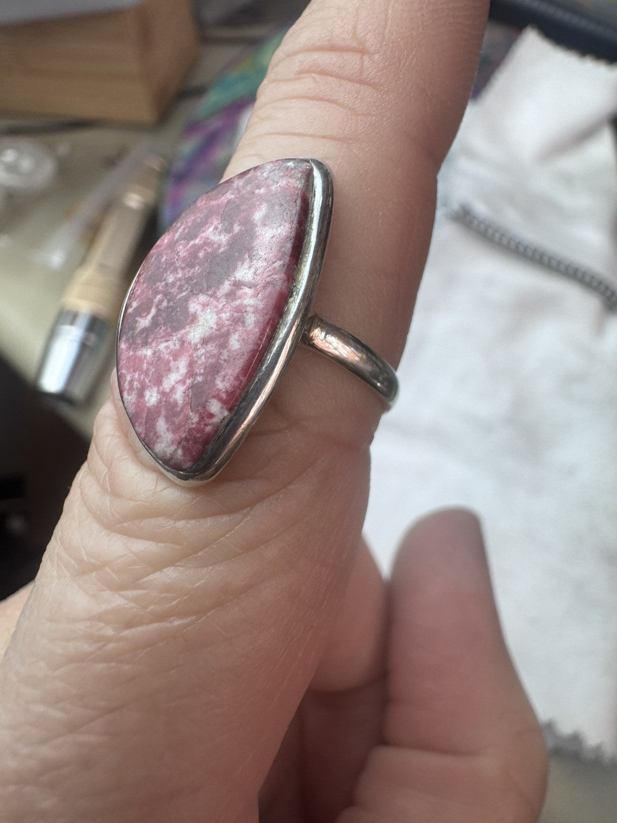 Size 7.5 Natural Pink Thulite  Ring 925 silver O.5