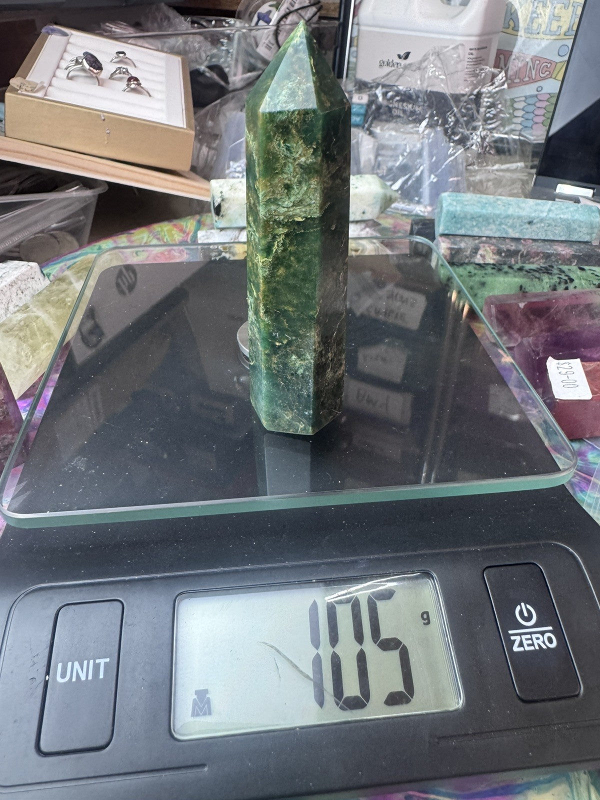 Natural Green Emerald Tower – 105g Natural Polished Stone reiki meditation