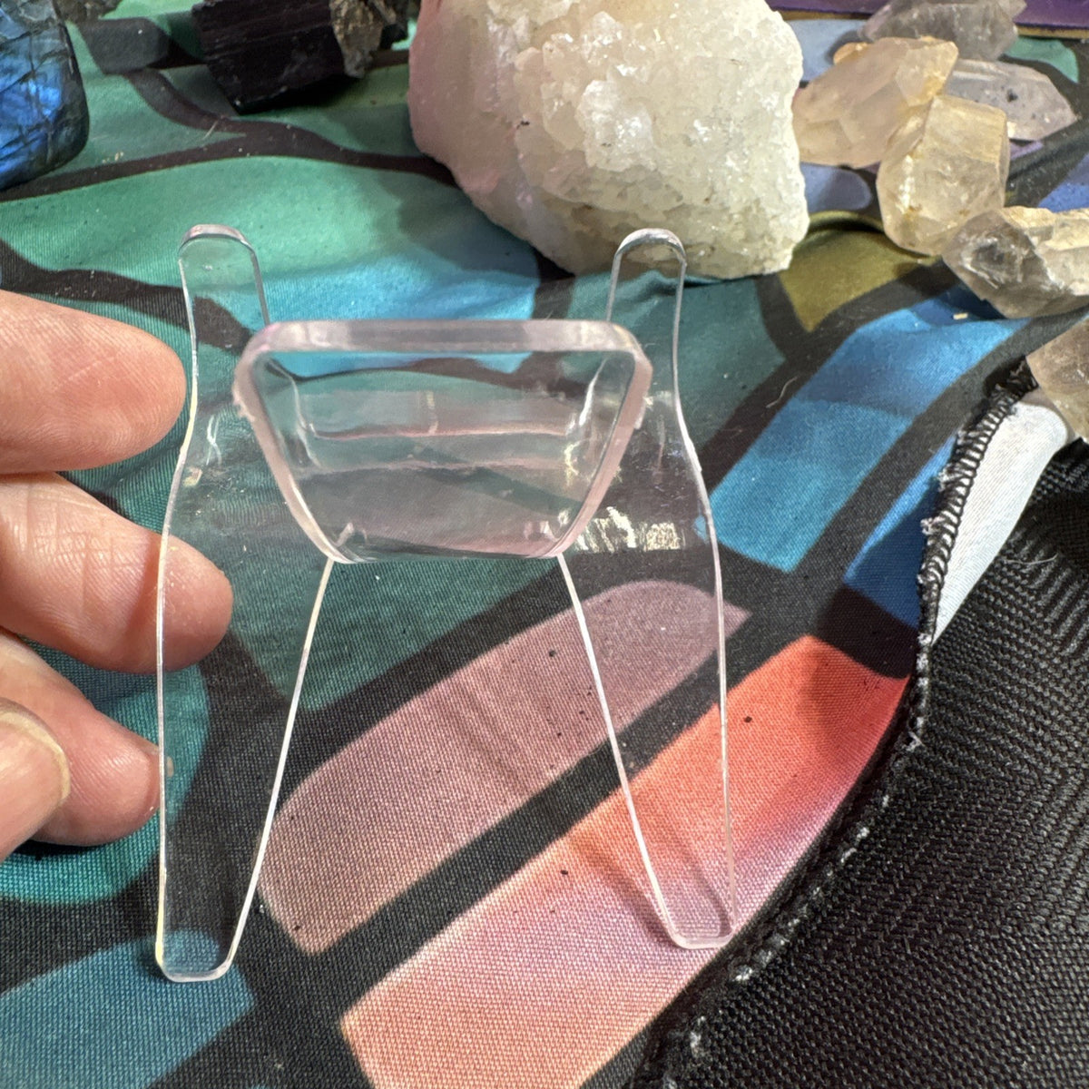 Crystal Heart Stand