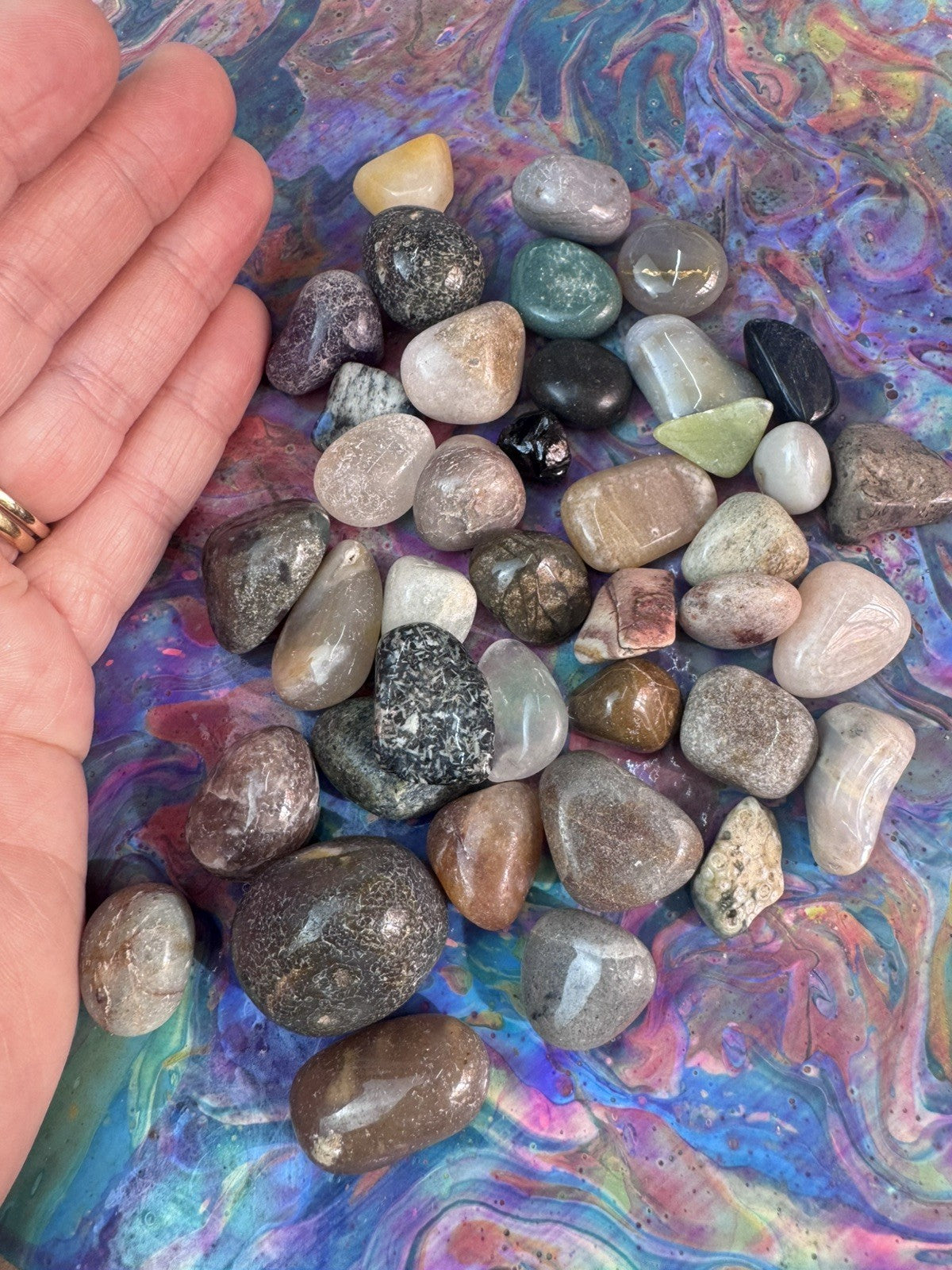 Mixed  crystal Tumbles 253 grams lot