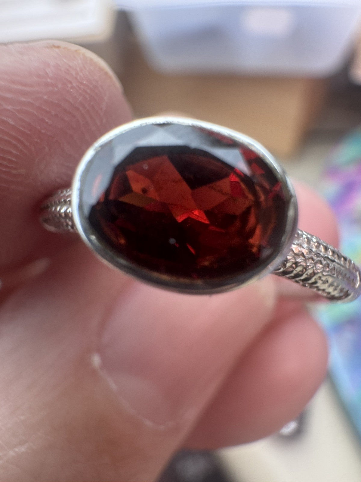 Size 8.5 Natural Garnet Crystal Ring 925 silver Q