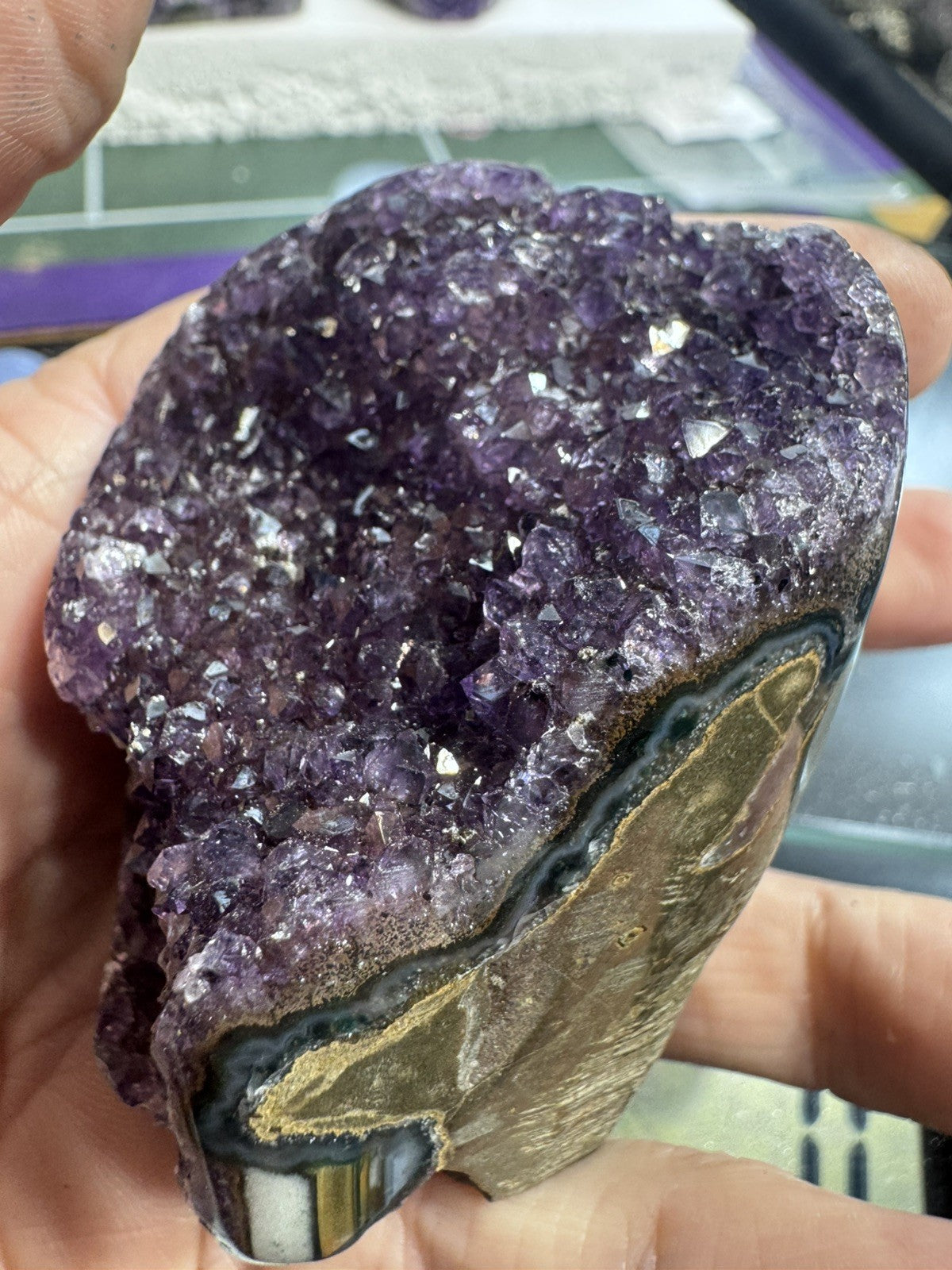 194 gram Natural Amethyst Geode Cluster Quartz Crystal Cave Mineral Specimen